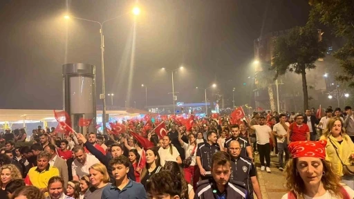 Alanya&rsquo;da fener alayı ve Ceza konseriyle 19 Mayıs kutlaması

