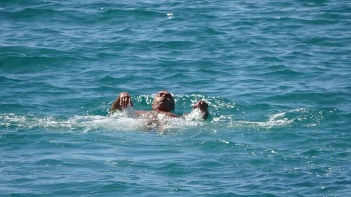 Alanya&rsquo;da mart g&uuml;neşi: Hava sıcaklığı 18&rsquo;e &ccedil;ıktı, sahiller harekenlendi
