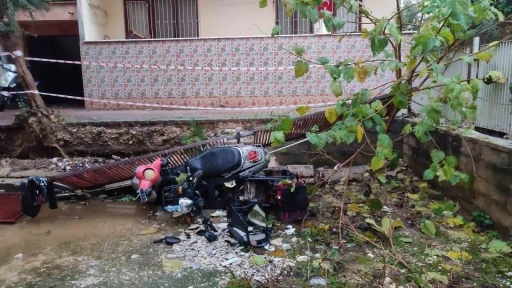 Alanya’da sağanak yağışın etkisi gündüz ortaya çıktı
