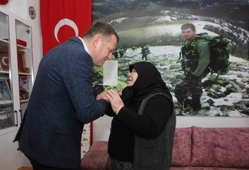 Alanya’da şehit ve gazi ailelerine bayram ziyareti
