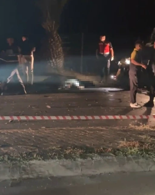 Alanya’da servis araca otomobille çarpıştı: 2 ölü, 6 yaralı
