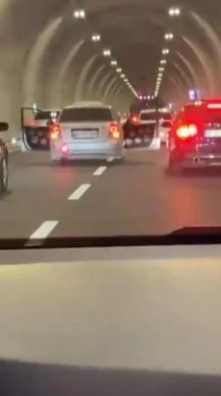 Alanya&rsquo;da trafiği tehlikeye sokan s&uuml;r&uuml;c&uuml;ye 11 bin TL ceza
