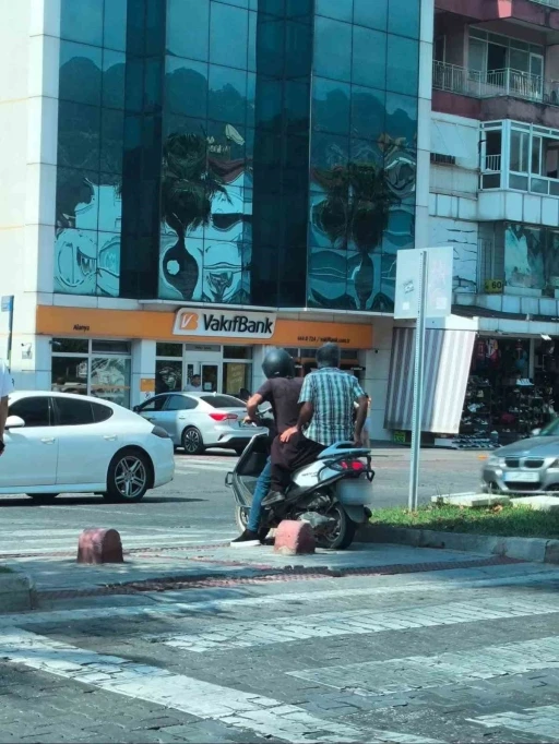 Alanya’da yaya yolları ve kaldırım işgali yapan motosikletlere 136 bin TL ceza
