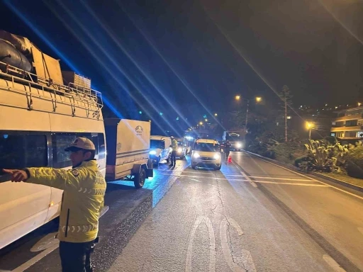 Alanya&rsquo;da yeni yıl denetimlerinde 30 aranan şahıs yakalandı
