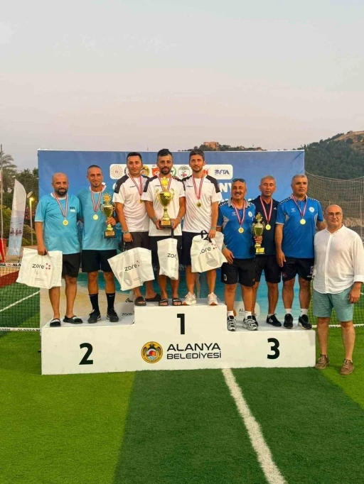 Alanya Futnet&rsquo;te zirveyi bırakmadı

