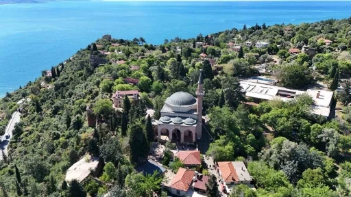 Alanya Kalesi&rsquo;ndeki 800 yıllık miras turist akınına uğruyor
