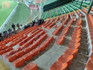 Alanyaspor, Antalyaspor taraftarının stada verdiği zarar için TFF’ ye başvuruda bulundu
