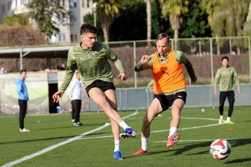Alanyaspor, Gen&ccedil;lerbirliği ma&ccedil;ı hazırlıklarına başladı
