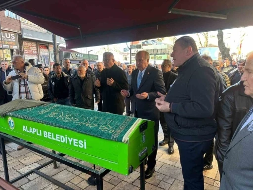 Alaplı Belediye Başkanı Tekin&rsquo;nin annesi son yolculuğuna uğurlandı

