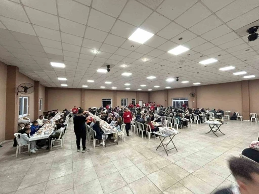 Alaşehir Killik&rsquo;te birlik ve dayanışma sofrası kuruldu
