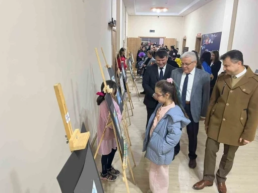 Alaşehirli &ouml;ğrencilerden Filistin&rsquo;e duygu dolu şiirlerle destek
