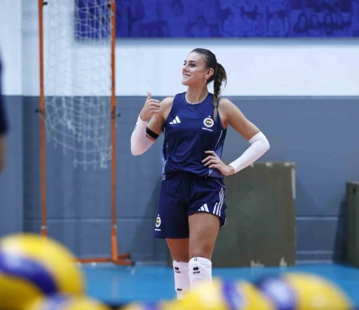Alessia Orro ve Agnieszka Korneluk, ilk antrenmanına çıktı
