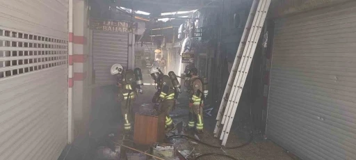 Alevlere teslim olan 3 iş yeri kullanılmaz hale geldi
