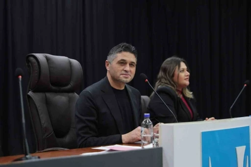 Aliağa Belediye Meclisinde &ouml;nemli isimlere vefa
