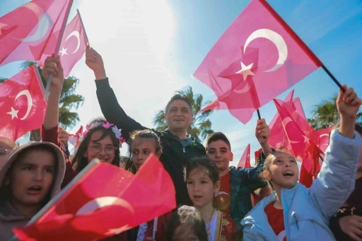 Aliağa&rsquo;da 23 Nisan &Ccedil;ocuk Bayramı coşkuyla kutlandı
