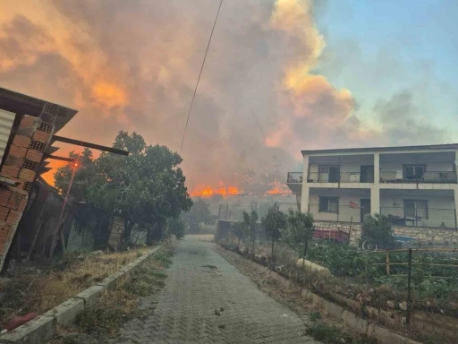 Aliağa’da orman yangını: 6 uçakla müdahale sürüyor
