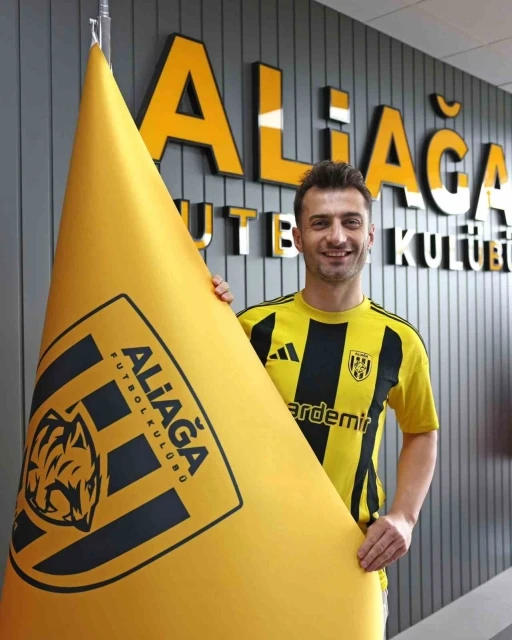 Aliağa FK, Burak S&uuml;leyman&rsquo;ı kadrosuna kattı
