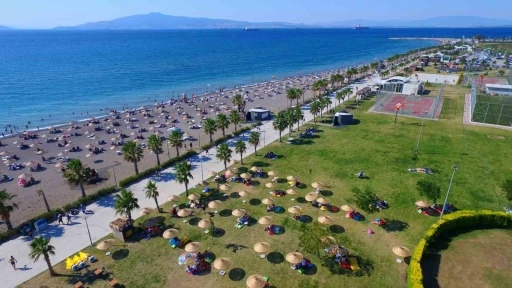 Aliağa plajları tatilcileri ağırlamaya hazır
