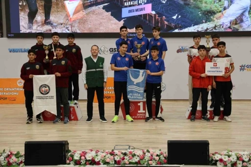 Aliağalı oryantiring sporcuları şampiyonadan 6 dereceyle d&ouml;nd&uuml;
