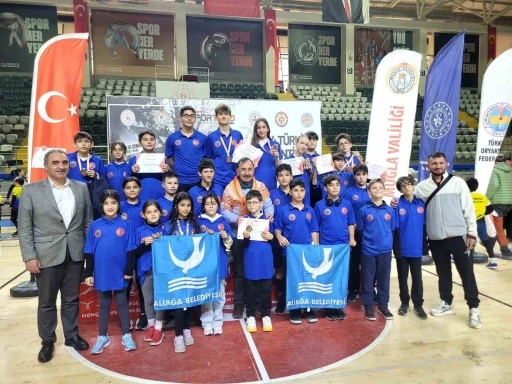 Aliağalı oryantiringciler Muğla&rsquo;dan 8 T&uuml;rkiye derecesiyle d&ouml;nd&uuml;
