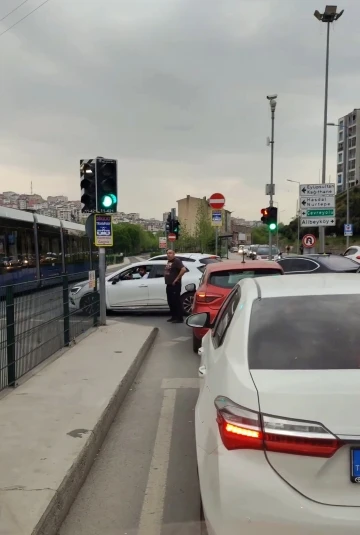 Alibeyköy’de tramvay arızası trafikte uzun kuyruk oluşturdu

