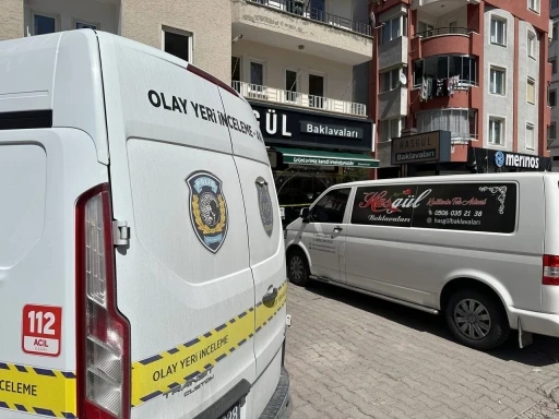 Alışveriş yaptığı sırada husumetlisi tarafından vurulan şahıs öldü
