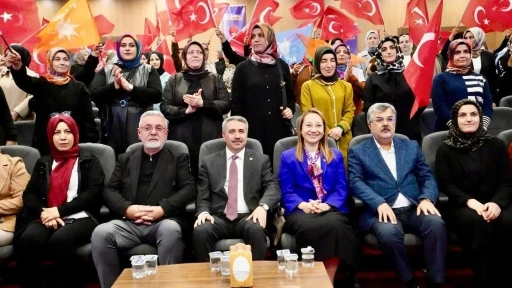 Alkayış&quot;tan muhalefete partisinin kadın kolları üzerinden gönderme
