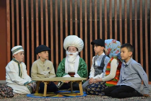 Alkışlar minik oyuncular i&ccedil;in y&uuml;kseldi
