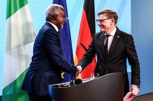 Alman Bakan Wadephul: &quot;Suriyelilerin gönüllü dönüşü gerçekleşmezse zorla yapılabilir&quot;
