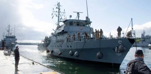 Alman mayın arama gemisi Fulda, muhtemel H&uuml;rm&uuml;z Boğazı g&ouml;revi i&ccedil;in yola &ccedil;ıktı
