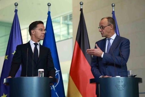 Almanya Başbakanı Merz: &quot;Toprak tavizine cevap vermesi gerekenler öncelikle Ukrayna Başkanı ve halkıdır&quot;
