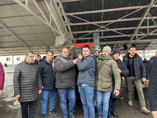 Almanya&rsquo;da &ouml;ld&uuml;r&uuml;len tren g&ouml;revlisi Serkan &Ccedil;alar Gaziantep&rsquo;te defnedildi
