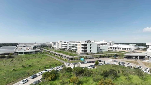 Alparslan T&uuml;rkeş &Uuml;niversitesi T&uuml;rkiye&rsquo;nin en iyi 20 &uuml;niversitesi arasına girdi
