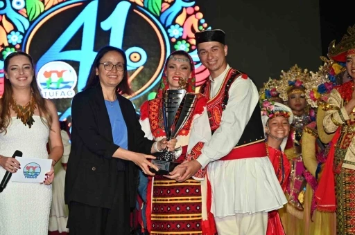 Altın Karanfil Halk Dansları Yarışması’nın kazananı Bulgaristan oldu
