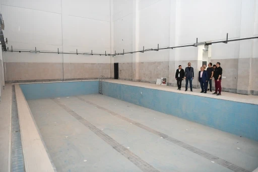 Altınoluk Sosyal Yaşam Merkezi’ni inceleyen Büyükkılıç, &quot;Projemiz tamamlanma aşamasında&quot;
