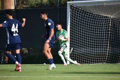Altınordu&rsquo;nun 20 yaşındaki kalecisi, bu sezon 8 penaltıdan 7&rsquo;sini kurtardı
