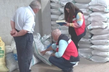 Altıntaş’ta bitki koruma ürünleri ve gübre satış bayileri denetlendi
