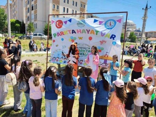 Altıntaş&rsquo;ta &ccedil;ocuk şenliği
