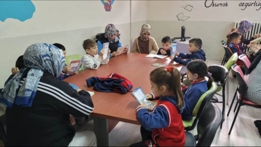 Altıntaş’ta &quot;Ailemle Eğitim Yolculuğum&quot; projesi etkinlikleri
