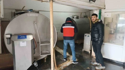 Altıntaş&rsquo;ta s&uuml;t soğutma tankları denetlendi
