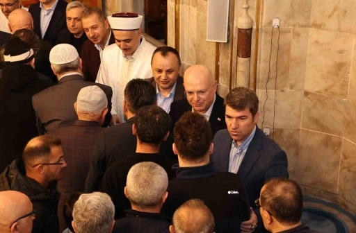 Amasya Valisi Önder Bakan: &quot;Bu bayram birliğimizin daha da güçlenmesi için önemli fırsat&quot;

