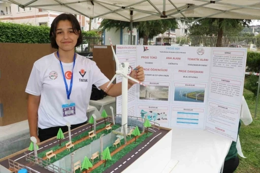 Amasyalı öğrenciler Yeşilırmak Nehri’nin üstünde elektrik üretecek rüzgar türbini tasarladı
