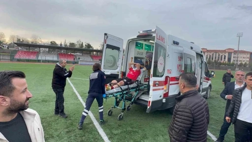 Amat&ouml;r ma&ccedil;ta saha karıştı
