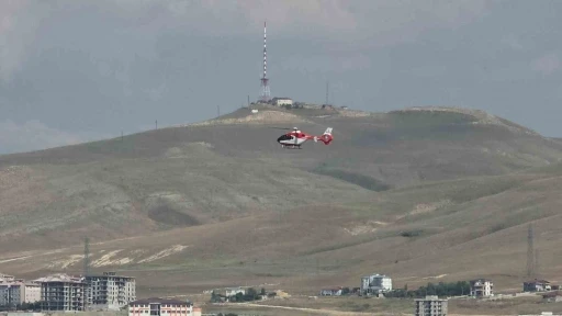 Ambulans helikopter kalp hastası i&ccedil;in havalandı
