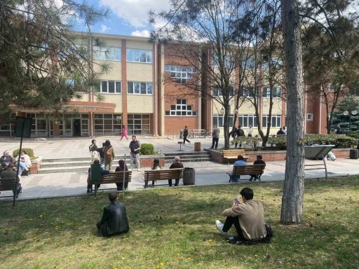 Anadolu Üniversitesi Açıköğretim Fakültesi sınavları başladı
