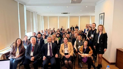 Anadolu &Uuml;niversitesi A&Ouml;F kalite el&ccedil;ileri İstanbul&rsquo;da buluştu

