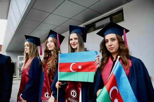 Anadolu Üniversitesi Bakü’de mezuniyet töreni düzenleyecek
