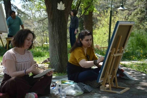 Anadolu &Uuml;niversitesi Japon Bah&ccedil;esinde "A&ccedil;ık Hava Resim &Ccedil;alıştayı"
