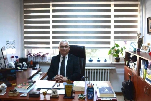 Anadolu Üniversitesi öğretim üyesi Prof. Dr. Altıntaş, fitoterapi ile ilgili merak edilenleri anlattı

