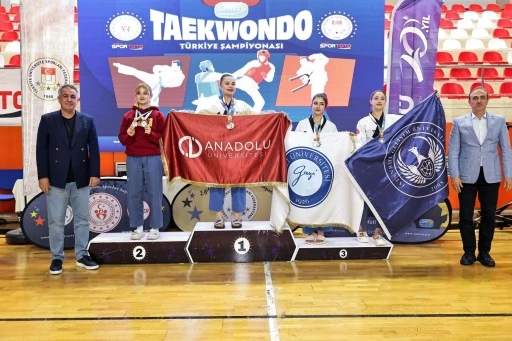 Anadolu &Uuml;niversitesi teakwondo branşında T&uuml;rkiye şampiyonu oldu
